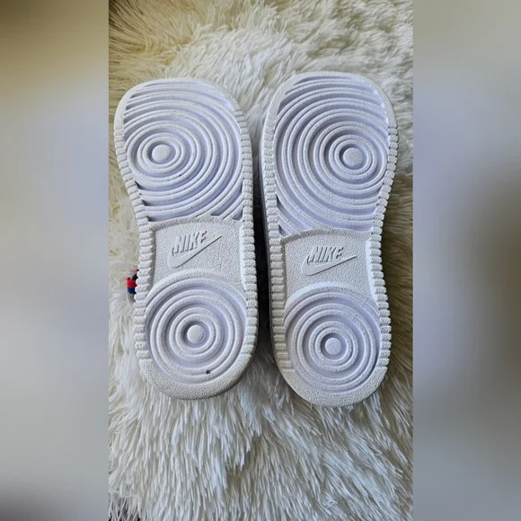 Nike For Women Sandals - Gray, Red, and Blue - Picture 7 of 7